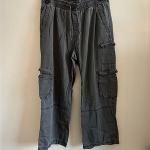 Old Navy Wide Leg High Waist Cargo Pants - Dark Gray- Size L